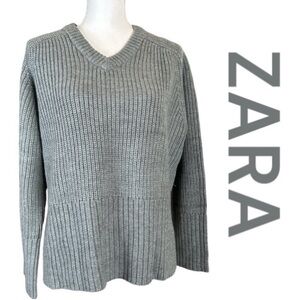 ZARA Wool Blend V-Neck Sweater, Raglan Sleeve, Very, Very Soft, Size S.